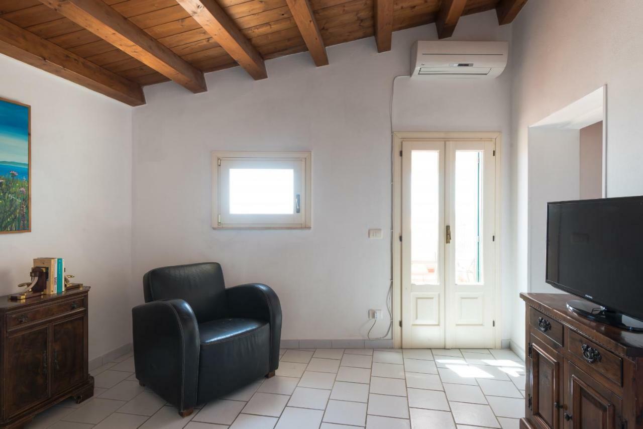 Aretusa Apartments By Wonderful Italy Сиракуза Екстериор снимка