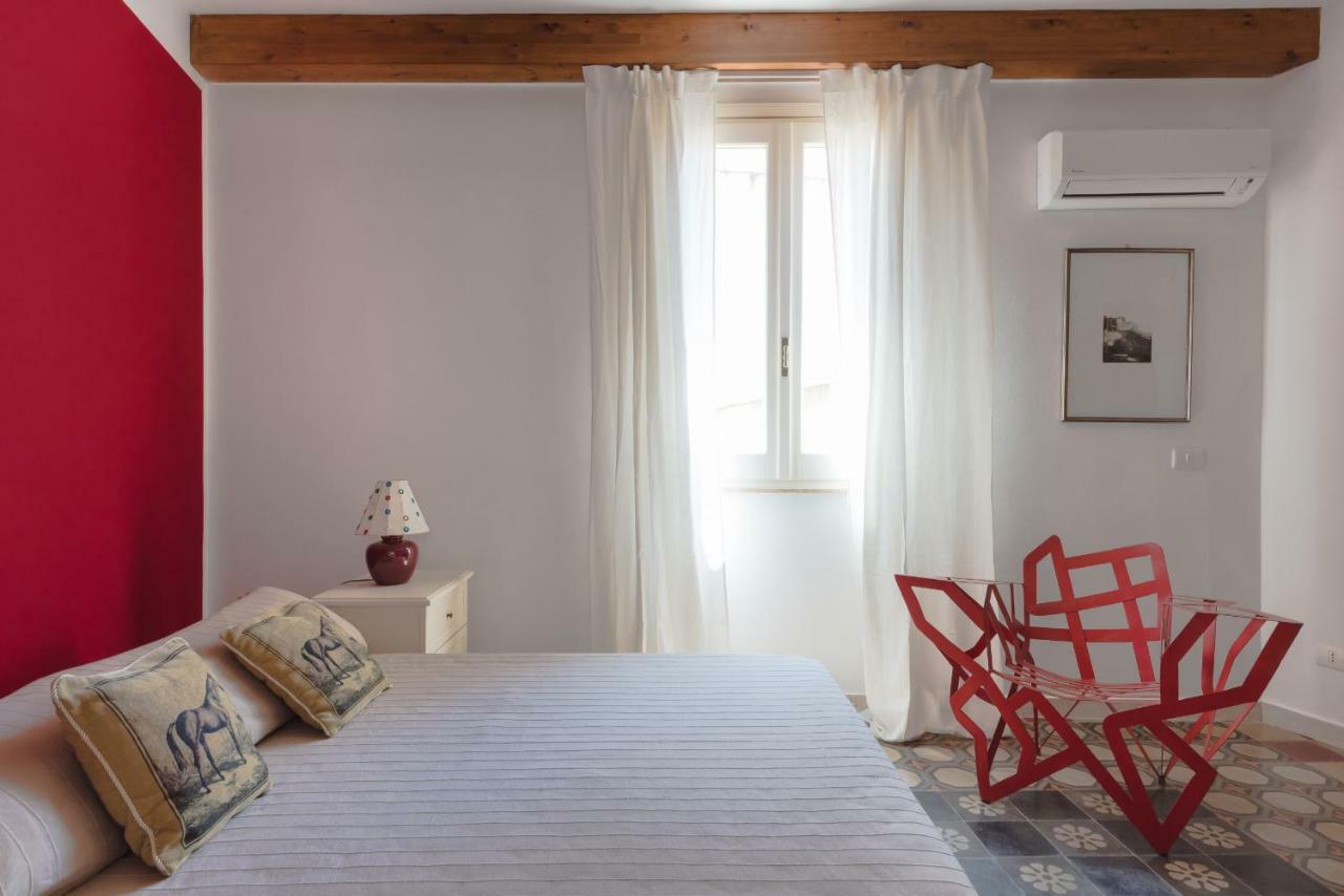 Aretusa Apartments By Wonderful Italy Сиракуза Екстериор снимка