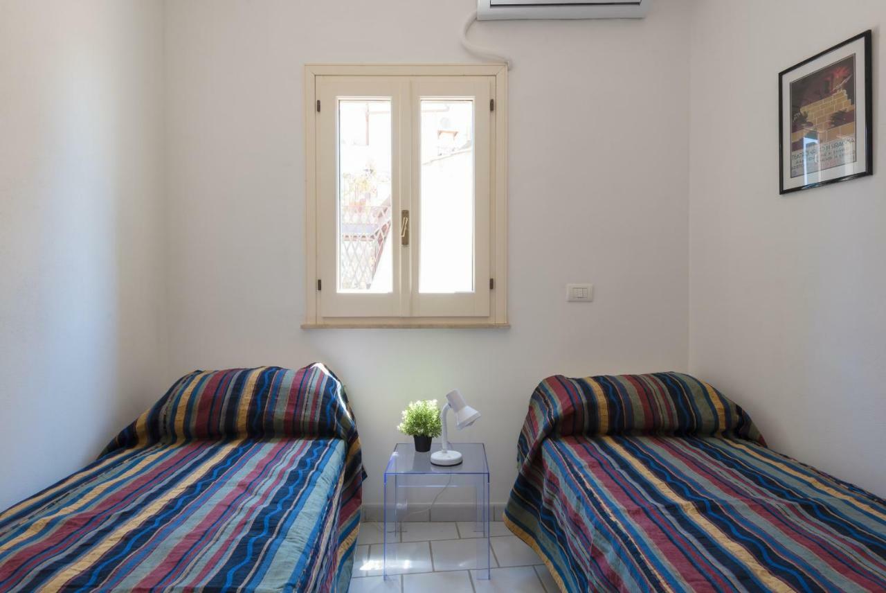 Aretusa Apartments By Wonderful Italy Сиракуза Екстериор снимка